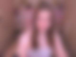 Live cam show with RoxyMorris - Brown Hair on Camsoda