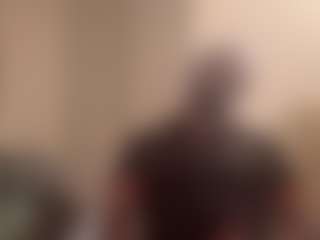 Live cam show with Salvatore - Big Balls on CamwithHer