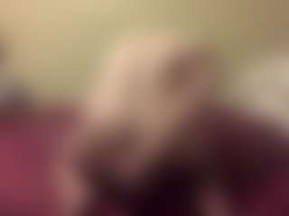 Live cam show with SHQQT3R - White on Dolls Live | canada