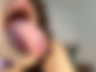 Live cam show with Arin-moore - Colombia on TeamSkeetLive