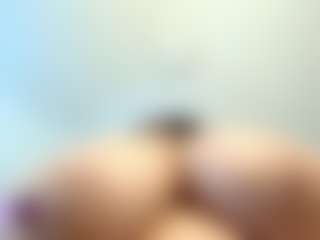 Live cam show with Arin-moore - Tittyfuck on livesuperchat.net