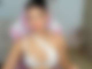 Live cam show with HaileyFlorez - Flashing on Camsoda