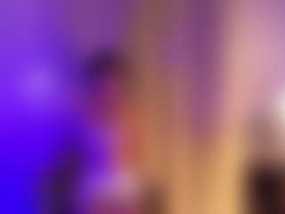 Live cam show with IreneMarlow - Moaning on Camsoda