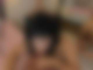 Live cam show with Noah-Pariss - Average on SpunkLive