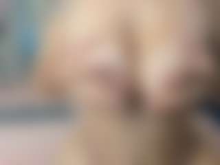 Live cam show with Noah-Pariss - Average on Camsoda