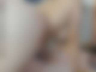 Live cam show with Noah-Pariss - Petite Young Adult on livesuperchat.net
