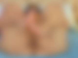 Live cam show with selennacooper - Curvy MILF on xfollow cams