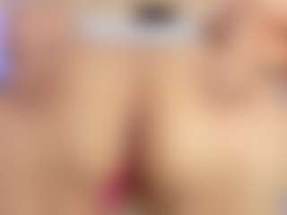 Live cam show with selennacooper - Ass Clapping on Chatstar