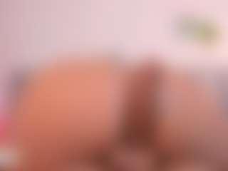 Live cam show with TinaCurly - Spanks on live18s.com