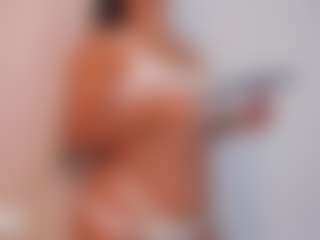 Live cam show with TinaCurly - Cowgirl on Instabang