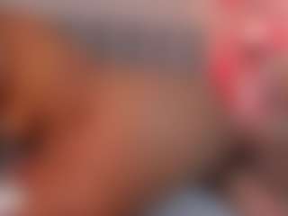 Live cam show with TinaCurly - Spanks on fapnchat