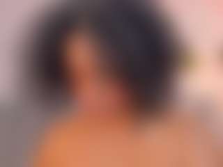 Live cam show with TinaCurly - Blue Eyes on SpunkLive