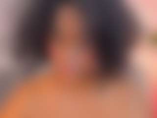 Live cam show with TinaCurly - Morena on Camsoda