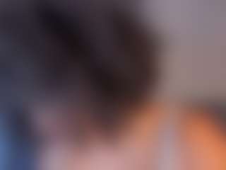 Live cam show with TinaCurly - Twerk on AdultVida.com