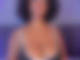Live cam show with TinaCurly - Ass Bouncing on Dare Cams