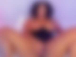 TinaCurly's Live Sex Cam Show