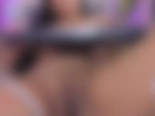 Live cam show with Violeta-Santanna - Curvy Small Tits on justonemore.cc