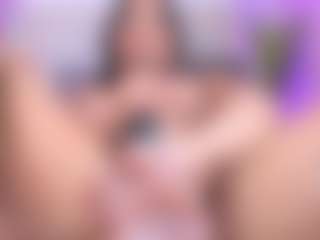 Live cam show with Violeta-Santanna - Solo on TeamSkeetLive