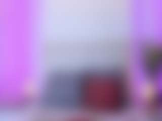 Live cam show with Violeta-Santanna - Brown Hair Petite on https://playwithruby.com