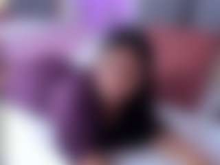 Live cam show with Violeta-Santanna - HD Curvy on TeamSkeetLive