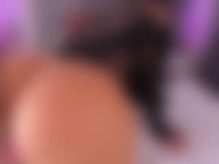 Violeta-Santanna's Live Sex Cam Show