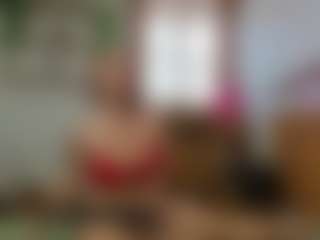 Live cam show with ainoa-good-vibes - Flirt White on TeamSkeetLive
