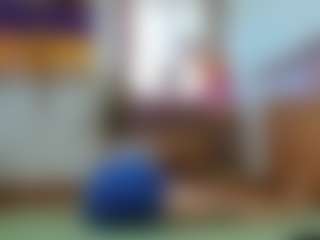 Live-camshow met ainoa-good-vibes - Legs op Camsoda