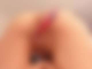 Live cam show with Tiffany-Jade - Sexy on Mixed Magazine Live