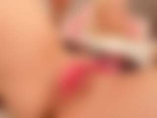 Live cam show with Tiffany-Jade - Spank Blonde Hair on Milf Play
