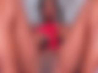 Live cam show with AgathaSamuels - Ebony Petite on Streamer API
