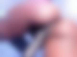 Live cam show with AgathaSamuels - Black Petite on chickslive.net