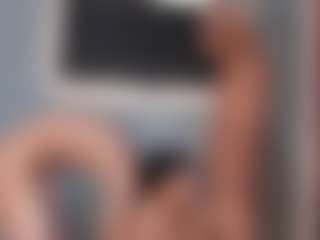 Live cam show with CleopatraFoxy - Strip on Camsoda.co