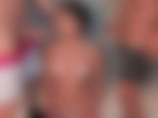 Live cam show with CleopatraFoxy - Blowjob on Dare Cams