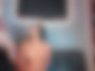 Live cam show with CleopatraFoxy - Average on parknlotfishbdy