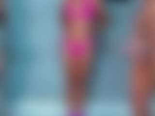 Live cam show with CleopatraFoxy - Average on CamwithHer