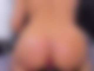 Live cam show with Juakynangels - Handjob on Camsoda