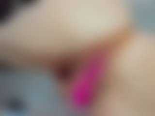 tykitaa's Live Sex Cam Show