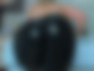 tykitaa's Live Sex Cam Show