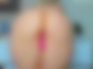 tykitaa's Live Sex Cam Show