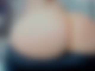 tykitaa's Live Sex Cam Show