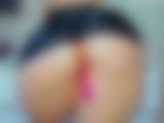 tykitaa's Live Sex Cam Show