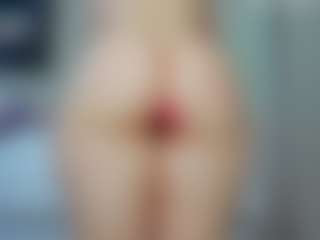 tykitaa's Live Sex Cam Show