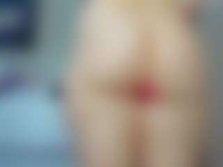 tykitaa's Live Sex Cam Show