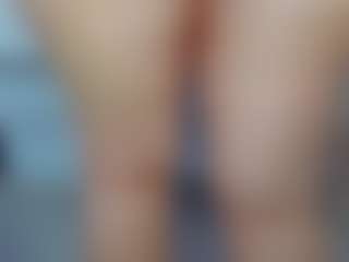 tykitaa's Live Sex Cam Show