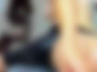 tykitaa's Live Sex Cam Show