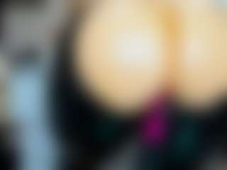 tykitaa's Live Sex Cam Show