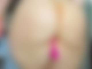 tykitaa's Live Sex Cam Show