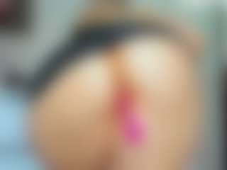tykitaa's Live Sex Cam Show