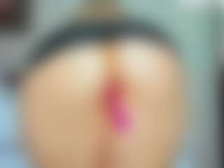 tykitaa's Live Sex Cam Show