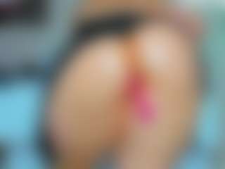 tykitaa's Live Sex Cam Show